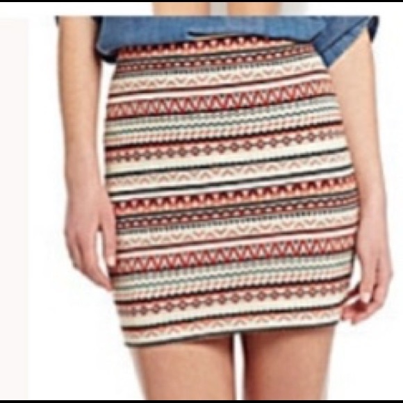 Aztec pencil skirt - Picture 7 of 7
